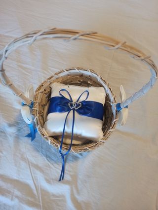 Cesta de boda para anillos
