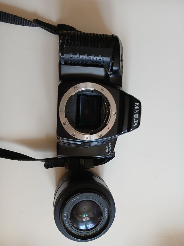 Cámara Minolta DYNAX 3xi Negra