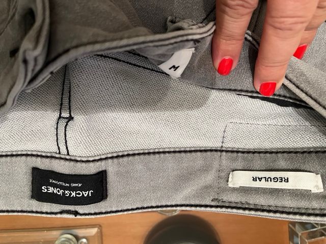 Pantalón corto Jack & Jones gris