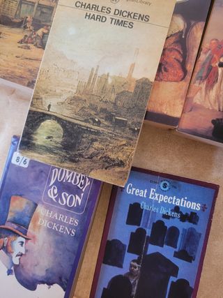 Lote libros Charles Dickens.