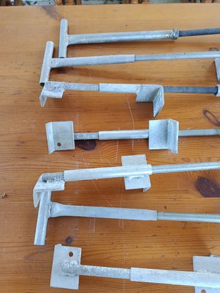 Sargentos para regles de obra