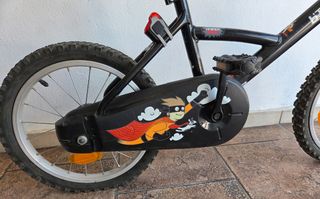 Bicicleta infantil Btwin negra