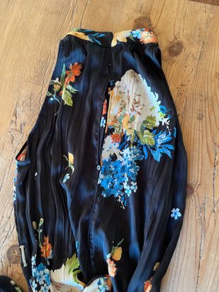 Mono Zara Flores sin Mangas Talla M