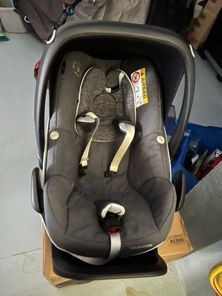 Silla Maxicosi con base Isofix y adaptador carrito