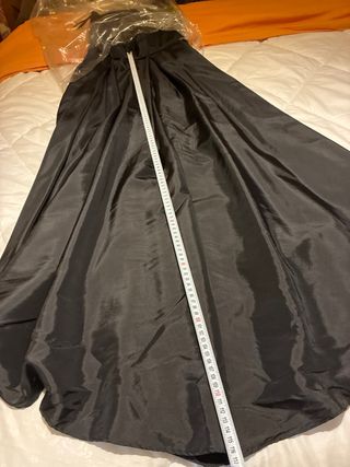 Vestido negro elegante marca Local