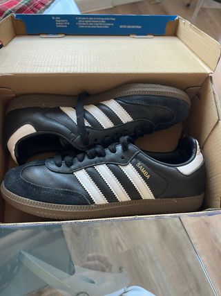 Zapatillas Adidas Samba Negras y Blancas