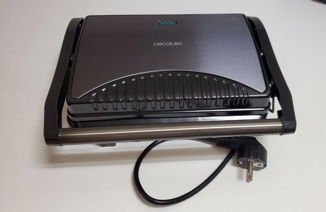 Parrilla eléctrica Cecotec Rock'nGrill 1000W