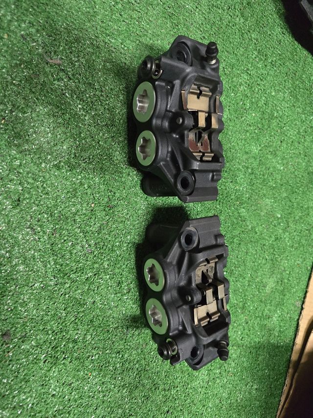 Pinzas Freno MT09 2024