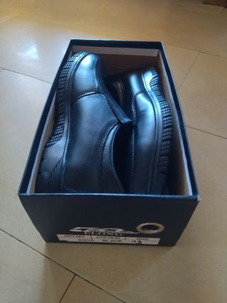 Zapatos Escolares UNIT Negro Talla 42