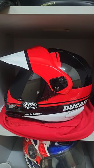 Casco Arai Edición Limitada Gran Tour X3