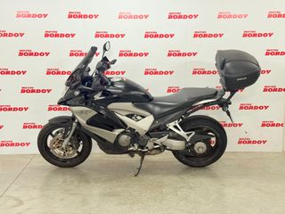 Honda VFR 800 Crossrunner V4