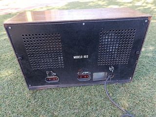 Radio antigua de madera