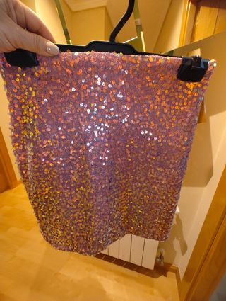 Falda de lentejuelas rosa y dorada