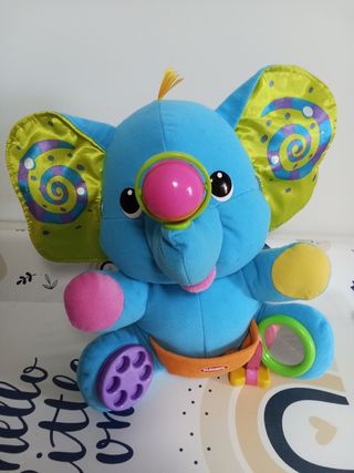 Elefante interactivo Playskool para bebé
