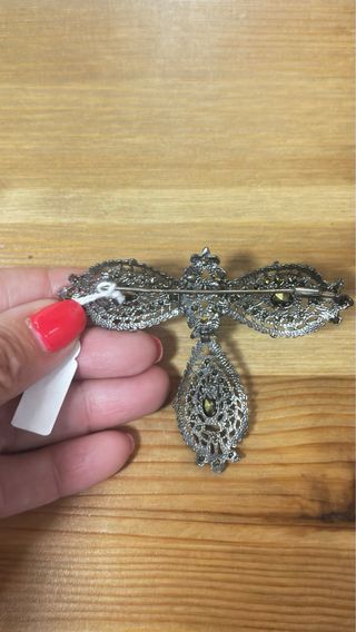 Broche Baturra/Fallera plata con Piedras Verdes