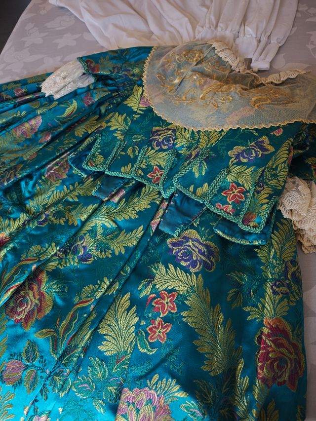 Traje de Fallera Multicolor
Puesto como 5 veces