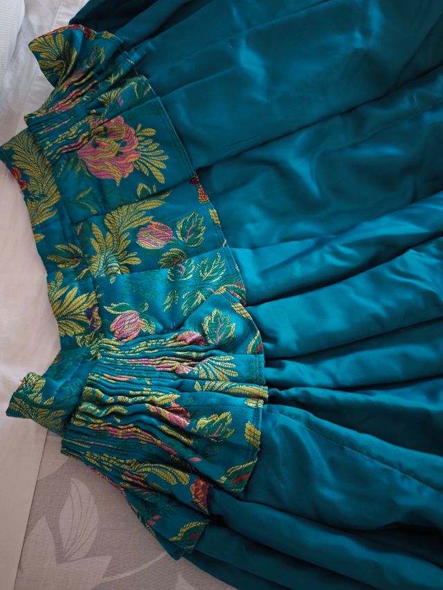 Traje de Fallera Multicolor
Puesto como 5 veces