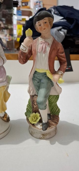 4 statuine porcellana vintage