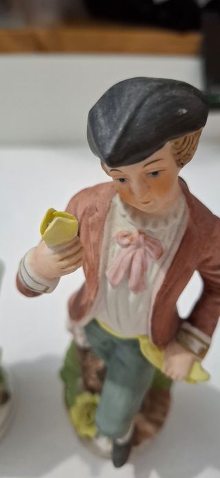 4 statuine porcellana vintage