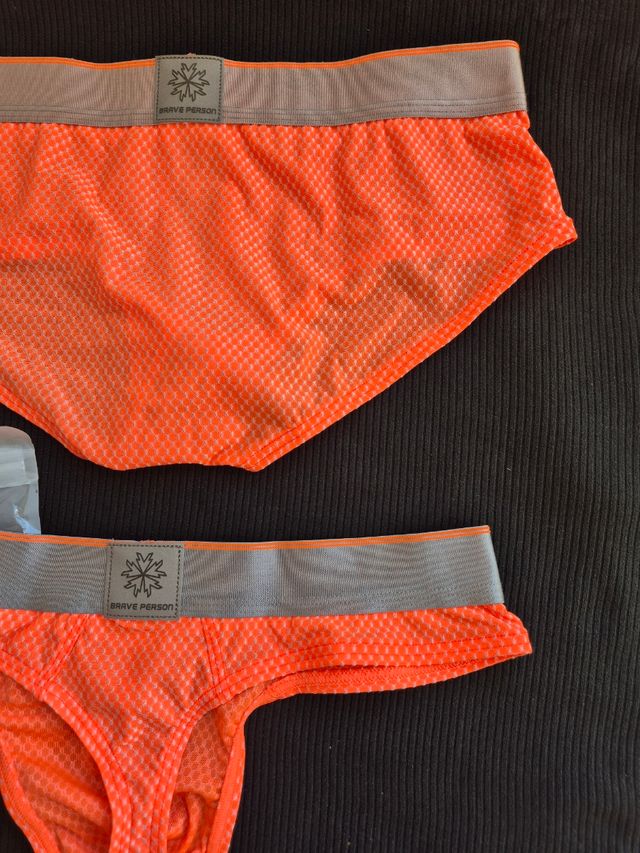 Conjunto BRAVE PERSON slips y tanga naranja