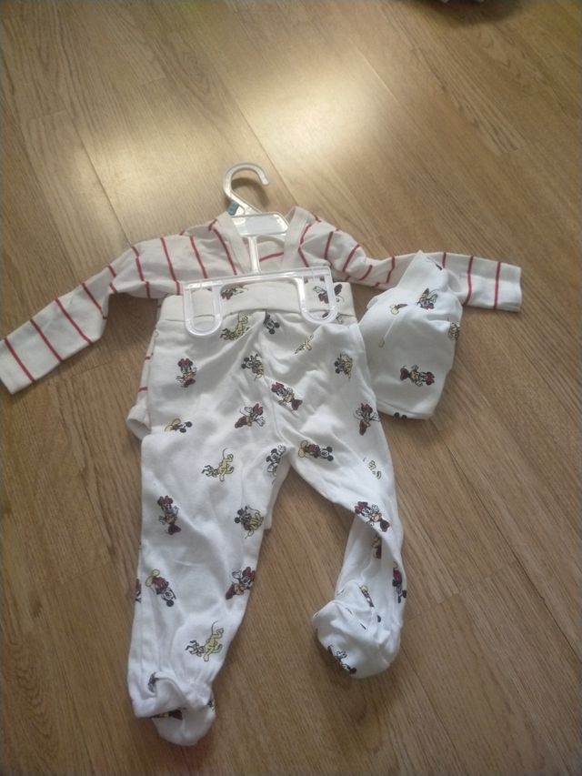 Pijama y body bebé Mickey rayas