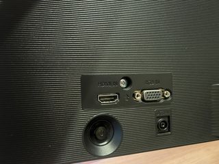 Pantalla Samsung Negra 24 inch pulgadas 20 Watt