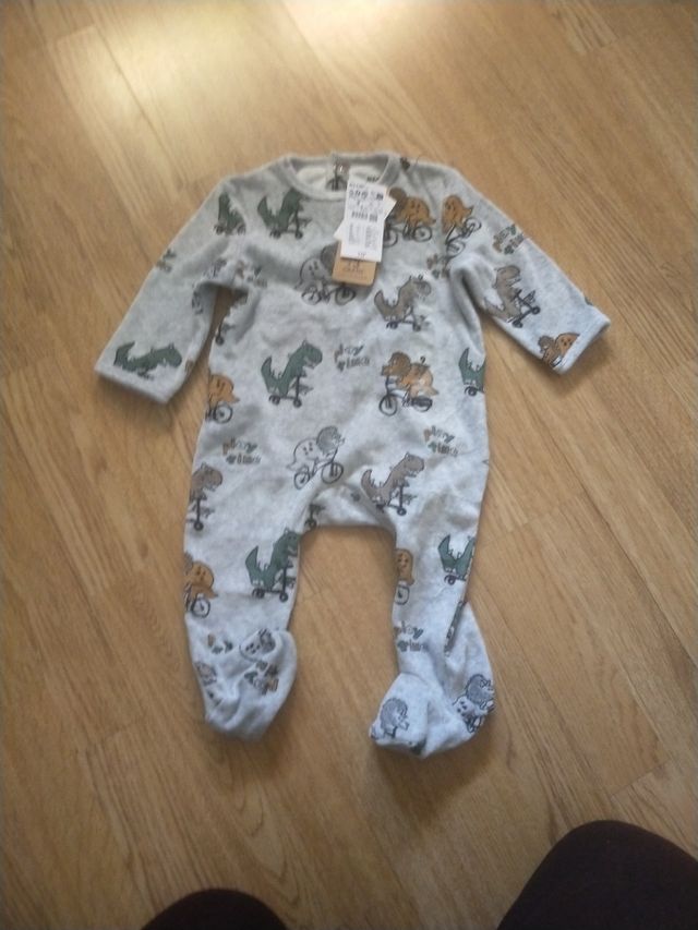 Pijama bebé dinosaurios