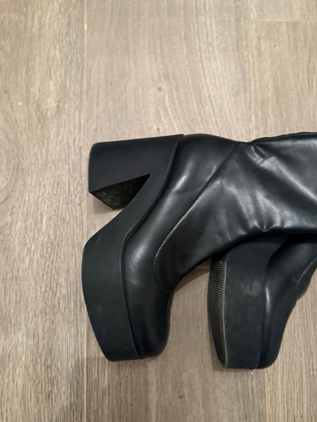 Botas Bershka Negras