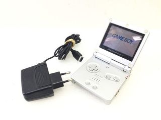 Nintendo Game Boy Advance SP Plata