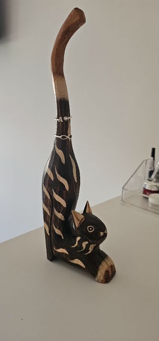 Guarda anillos gato madera