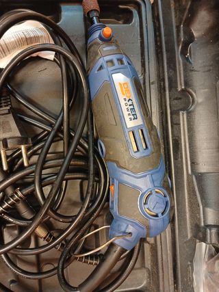 Mini taladro Dexter PC con maletín