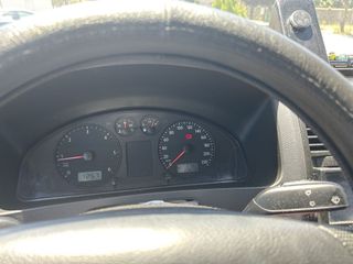 Volkswagen Caravelle 2006