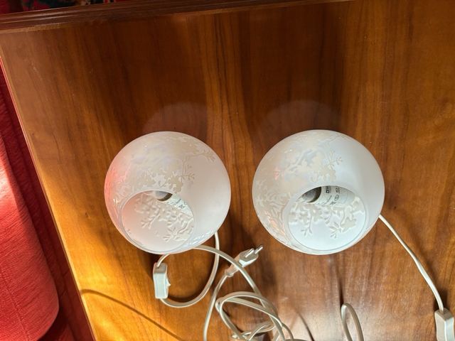 Lámparas de mesita vintage de cristal.