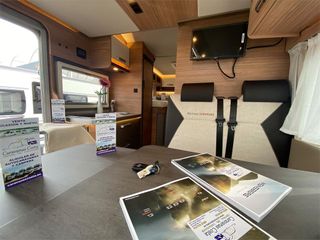 Autocaravana Weinsberg CaraCompact Suite 640MEG