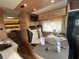Autocaravana Weinsberg CaraCompact Suite 640MEG