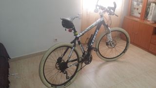 Bici trek cuadro aluminio,27vel muy nuev