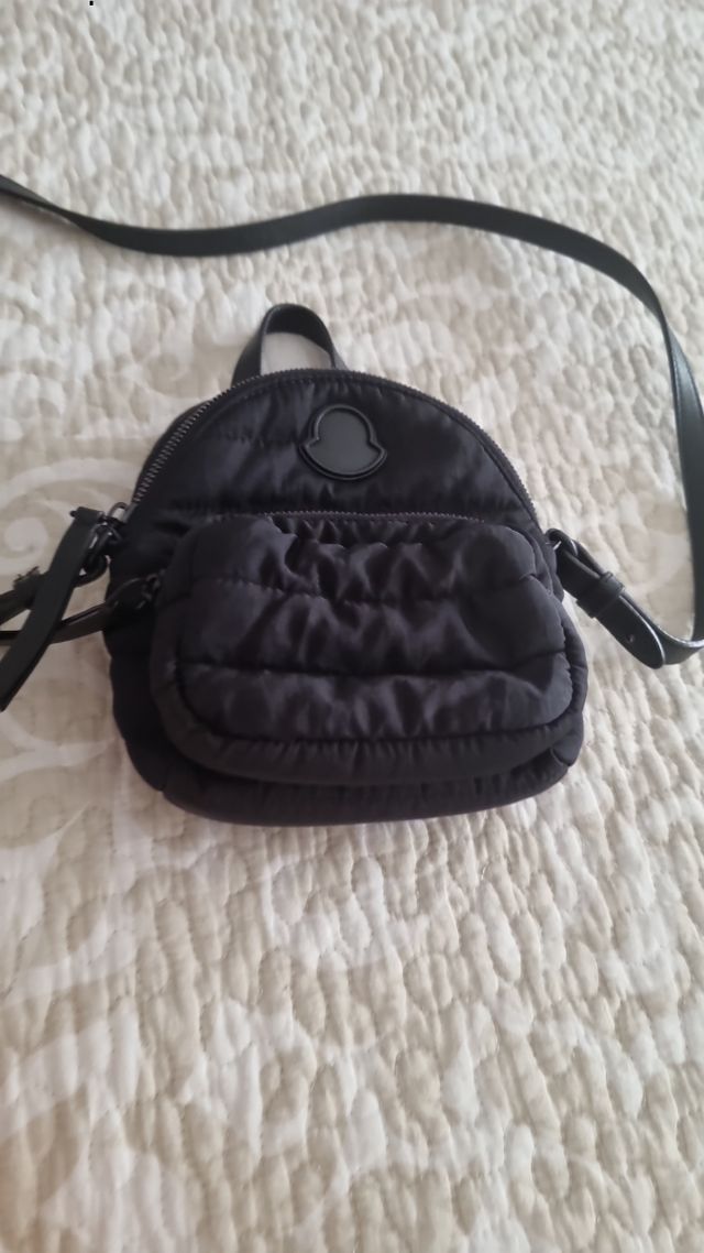 Mochila Moncler Negra Pequeña