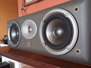 Altavoz Central JBL EC25