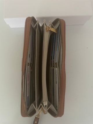 Portafoglio Guess zip cuoio