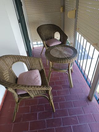 Mesa y 2 Sillas Mimbre