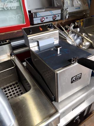 Freidora Eléctrica 8 Litros