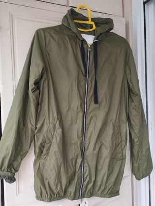Cazadora fina Pull&Bear verde militar