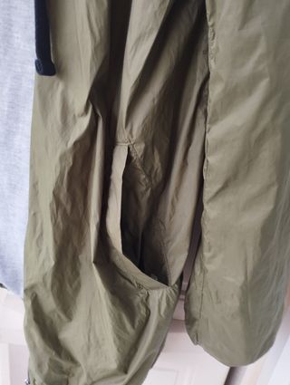 Cazadora fina Pull&Bear verde militar