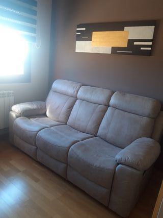 Sofá 3 plazas taupe sin estrenar.