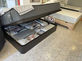 Liquidacion de COLCHONES y CAMAS