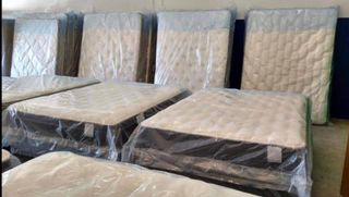 Liquidacion de COLCHONES y CAMAS