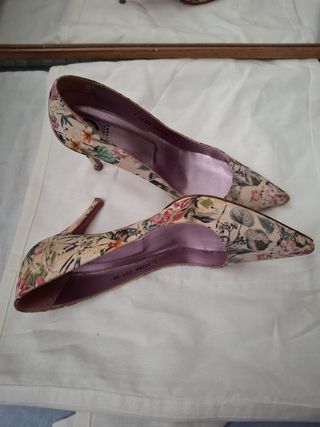 Zapatos de tacón floral talla 39