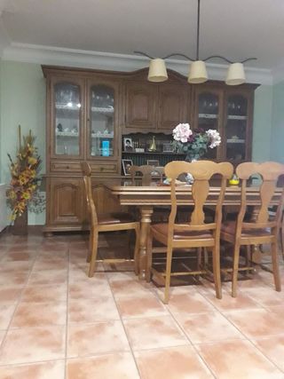 Mueble de salón de madera
