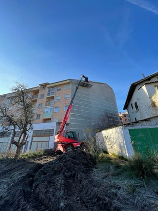 Alquiler Manitou Giratoria 1635 con maquinista