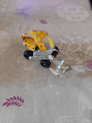 Excavadora Meccano Amarilla